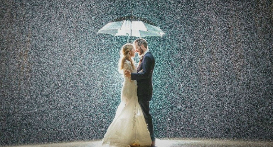Casais Mostram Como a Chuva No Dia Do Casamento Proporciona Incríveis Fotos