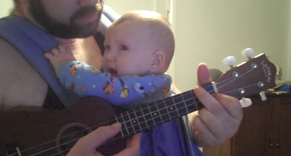 VIDEO: Pai Leva Bebé Do Choro Ao Sono Profundo Ao Cantar “Hallelujah”
