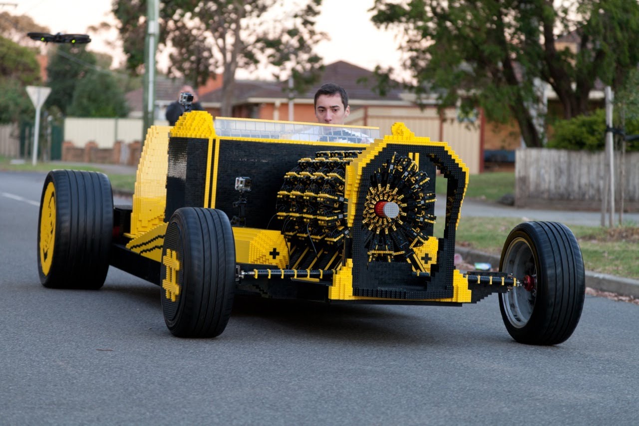 Impressionante, Automóvel Feito Com LEGO Em Tamanho Real Movido a Ar