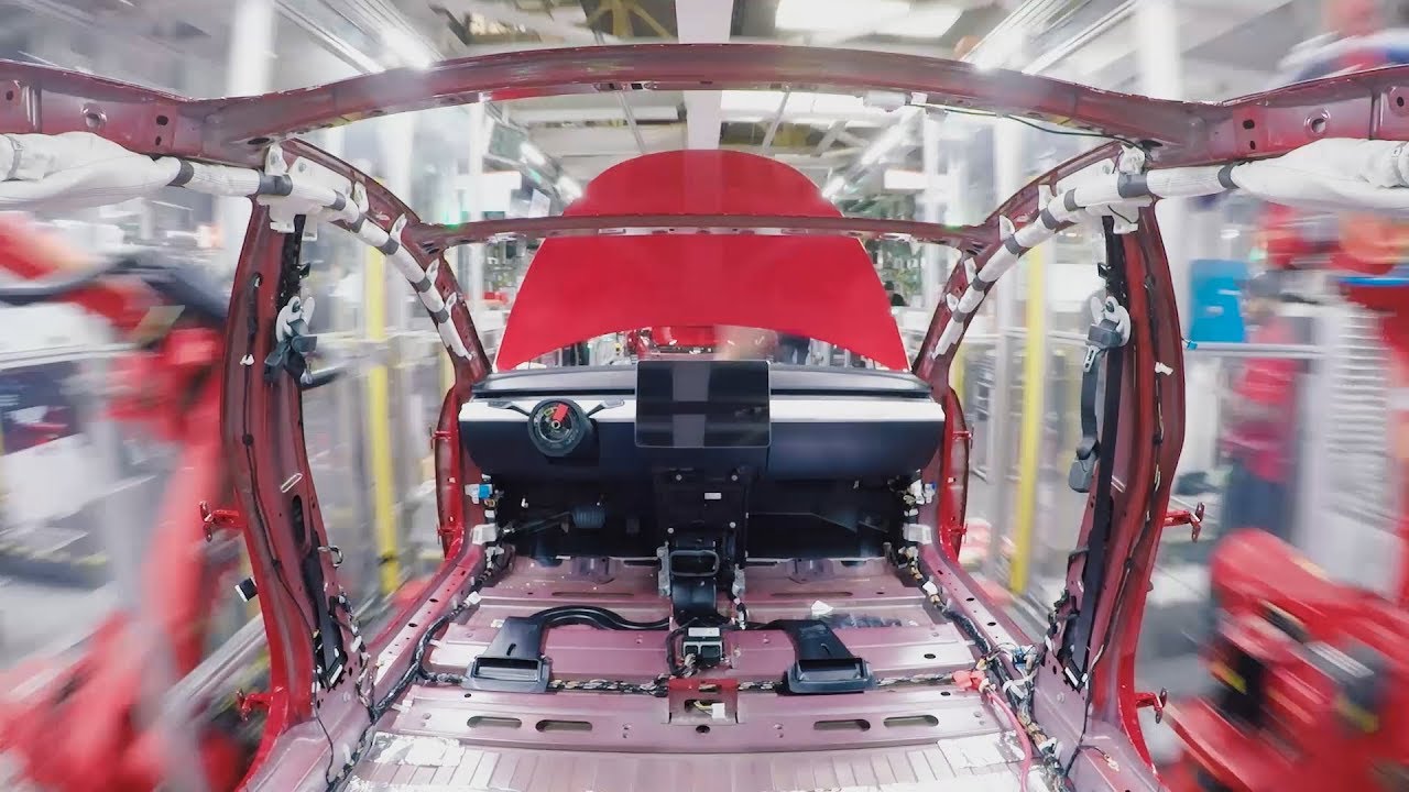 Tesla Revela Como é Produzido o Model 3 Tesla Revela Como é Produzido o Model 3