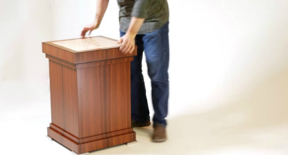 Parece Ser Apenas Uma Mesa, Mas Veja Quantos Compartimentos Secretos Ela Tem Parece Ser Apenas Uma Mesa, Mas Veja Quantos Compartimentos Secretos Ela Tem