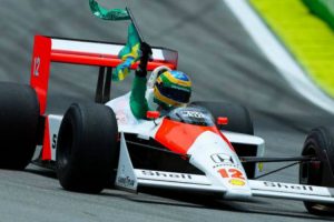Sobrinho De Ayrton Senna Conduziu Carro Do Tio e Deixou Brasil Em Delírio