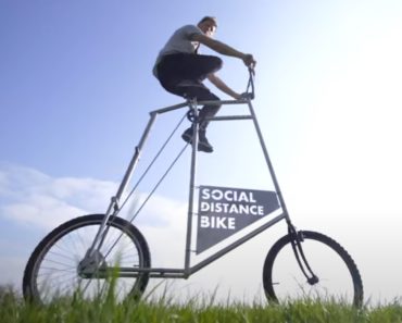 VIDEO: Cientista Maluco Do Youtube Cria Bicicleta Ideal Para Respeita o Distanciamento Social VIDEO: Cientista Maluco Do Youtube Cria Bicicleta Ideal Para Respeita o Distanciamento Social