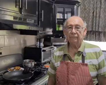 VIDEO: Pandemia “Roubou-lhe” o Emprego. Aos 79 Anos, Tornou-se Estrela Do YouTube