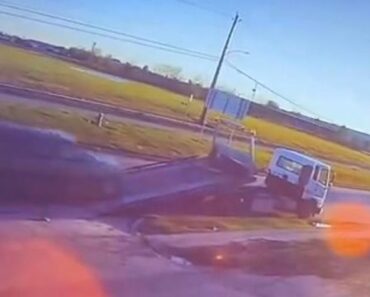 Condutor Fez o Que Alguns Amantes De GTA Já Pensaram Fazer Na Vida Real Condutor Fez o Que Alguns Amantes De GTA Já Pensaram Fazer Na Vida Real