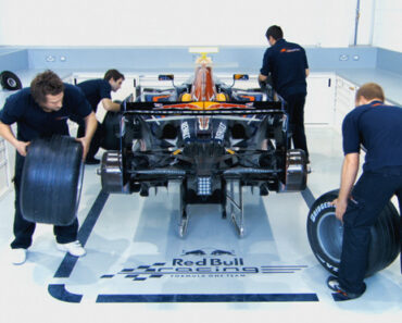 O Processo de Criação De Um Simples Parafuso Para Um Carro De Formula 1 O Processo de Criação De Um Simples Parafuso Para Um Carro De Formula 1