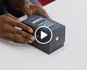 Americano Comprou iPhone De 2007 Por 40.000 Dólares Para Fazer Um Unboxing