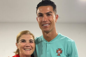 Divulgada Foto Inédita De Ronaldo e Dolores Na Chegada Ao Sporting