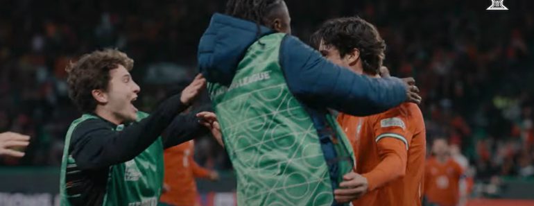 Beijos, Abraços e “Siii” De CR7. Os Bastidores Do Portugal-Dinamarca Beijos, Abraços e “Siii” De CR7. Os Bastidores Do Portugal-Dinamarca