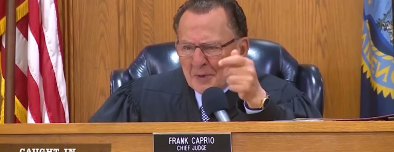 Morreu Frank Caprio, o Juiz Que Conquistou Milhões Com Compaixão e Humor Morreu Frank Caprio, o Juiz Que Conquistou Milhões Com Compaixão e Humor