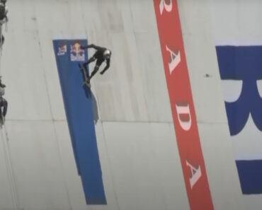 Sandro Dias Faz História e Quebra Dois Recordes Mundiais De Skate Sandro Dias Faz História e Quebra Dois Recordes Mundiais De Skate