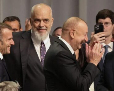 Líderes De França, Albânia e Azerbaijão “Apanhados” a Rir-se De Trump Líderes De França, Albânia e Azerbaijão “Apanhados” a Rir-se De Trump