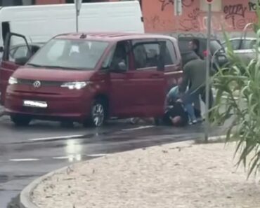 Perseguição Policial Termina a Tiro Em Almada. Há Um Fugitivo Ferido Perseguição Policial Termina a Tiro Em Almada. Há Um Fugitivo Ferido