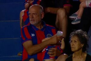 Primeiro o San Lorenzo… Depois o Biberão: a Insólita Imagem De Jogo Na Argentina