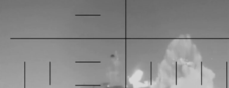 EUA Afundam Navio Do Irão Com Torpedo Em Ataque Inédito Desde a Segunda Guerra Mundial EUA Afundam Navio Do Irão Com Torpedo Em Ataque Inédito Desde a Segunda Guerra Mundial