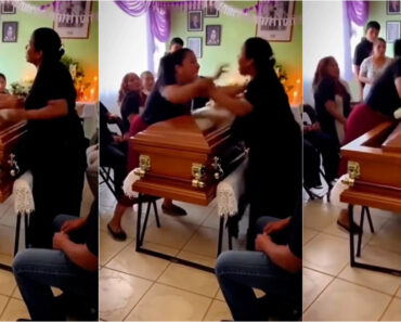 Velório Revela Segredo Inesperado… Duas Mulheres Eram Amantes Do Falecido Velório Revela Segredo Inesperado… Duas Mulheres Eram Amantes Do Falecido