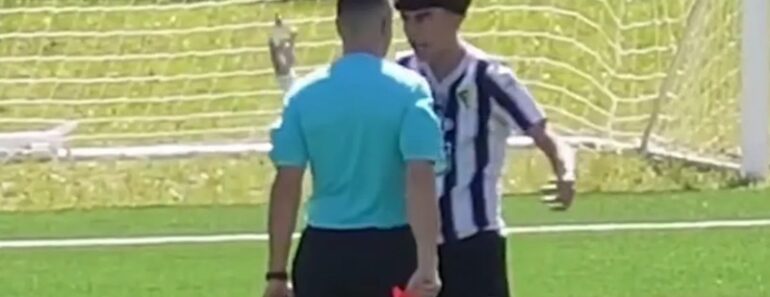 “És Maluco, Car…? Vai Para a P… Que Te Pariu”: Jogador Dos Sub-17 Do FC Foz Perde a Cabeça Em Torneio No Porto “És Maluco, Car…? Vai Para a P… Que Te Pariu”: Jogador Dos Sub-17 Do FC Foz Perde a Cabeça Em Torneio No Porto