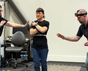 Astronauta Christina Koch Mostra Readaptação à Gravidade Na Terra Astronauta Christina Koch Mostra Readaptação à Gravidade Na Terra