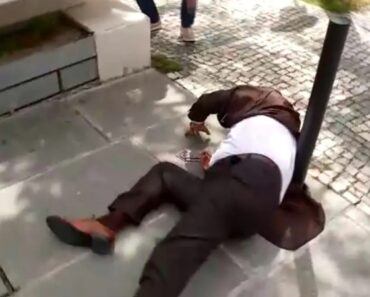 Luís Filipe Vieira Sofre Queda Aparatosa Após Decisão Do Processo “Saco Azul” Luís Filipe Vieira Sofre Queda Aparatosa Após Decisão Do Processo “Saco Azul”