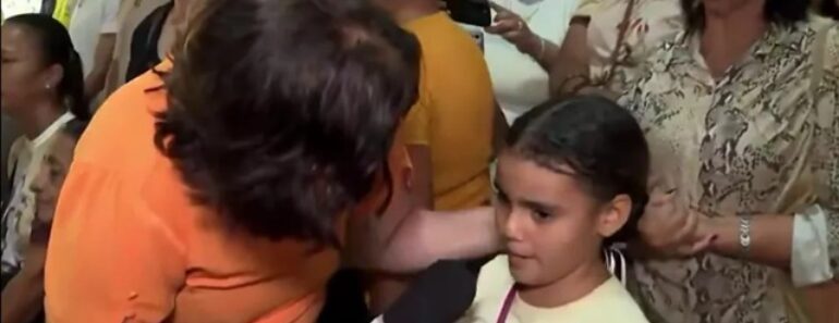 Menina Torna-se Viral Ao Falar Sobre Morte Da Mãe. “Ela Está a Ver-me” Menina Torna-se Viral Ao Falar Sobre Morte Da Mãe. “Ela Está a Ver-me”