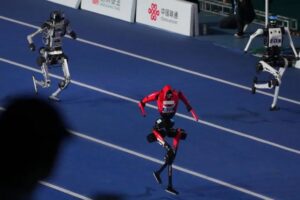 Robô Bate Recorde Mundial De Usain Bolt Nos 100 Metros… e No Final é Levado Em Maca
