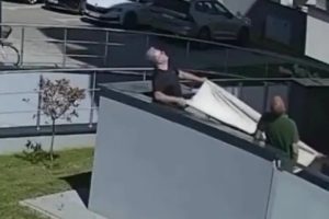 “Tragédia Foi Evitada”. Vizinhos Salvam Menina Após Queda De 5.º Andar