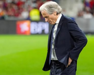 “Cristiano Ronaldo? Jesus Tem De Pedir Desculpa, Ou Vai Acabar Despedido” “Cristiano Ronaldo? Jesus Tem De Pedir Desculpa, Ou Vai Acabar Despedido”