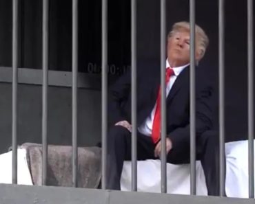 Trump Atrás Das Grades? Aconteceu No Irão (e Há Vídeo): “É Crime Não Ver” Trump Atrás Das Grades? Aconteceu No Irão (e Há Vídeo): “É Crime Não Ver”