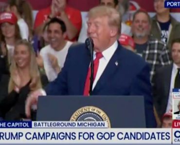 “É Difícil Não Reparar”: Trump Elogia Atributos Físicos De Nicki Minaj Antes De a Chamar Ao Palco “É Difícil Não Reparar”: Trump Elogia Atributos Físicos De Nicki Minaj Antes De a Chamar Ao Palco